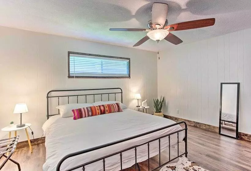 Tool Waterfront Home W/ Hot Tub & Fire Pit!