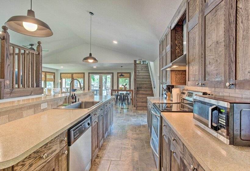 Tool Waterfront Home W/ Hot Tub & Fire Pit!