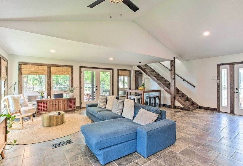 Tool Waterfront Home W/ Hot Tub & Fire Pit!