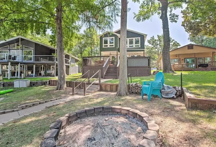 Tool Waterfront Home W/ Hot Tub & Fire Pit!