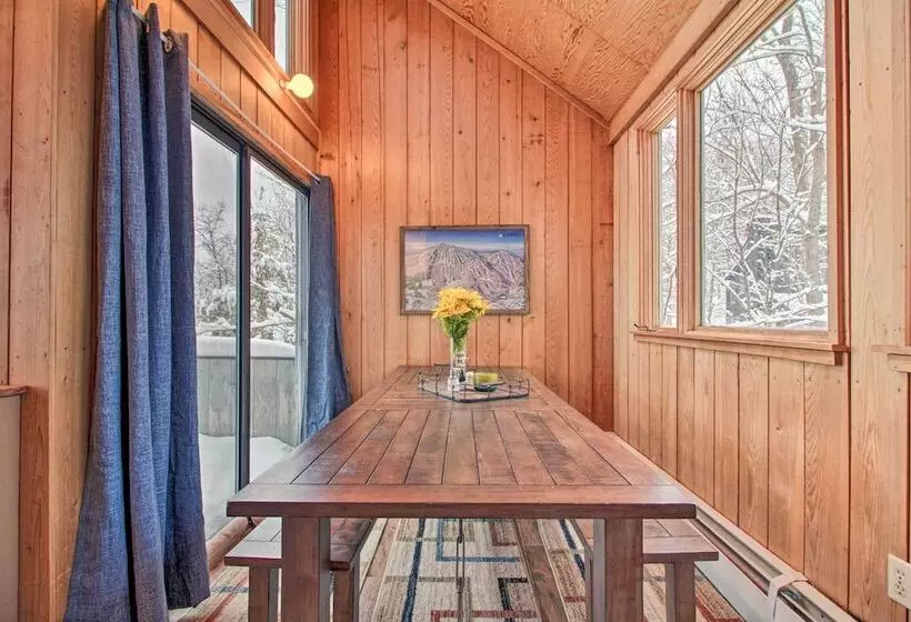 Walk To Ski Trails: Ludlow Home On Okemo Mountain!