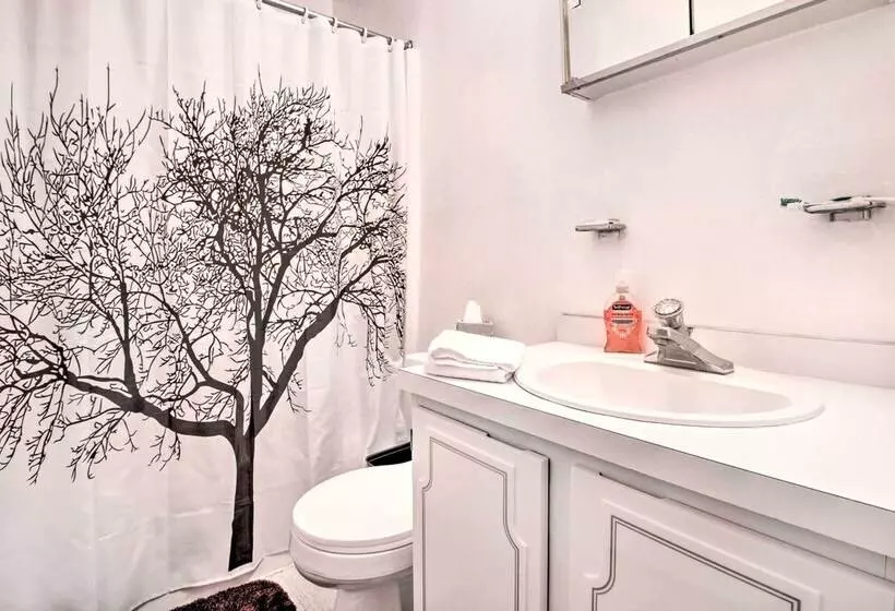 Walk To Ski Trails: Ludlow Home On Okemo Mountain!