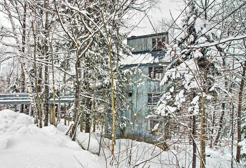 Walk To Ski Trails: Ludlow Home On Okemo Mountain!