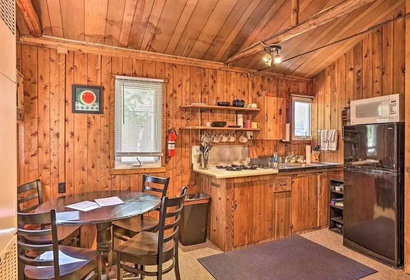 Rustic Suttons Bay Cottage: Shared Dock & Fire Pit