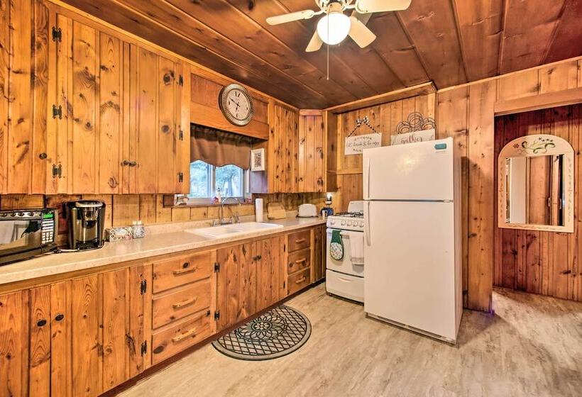 East Tawas Cabin W/ Deck, Backyard & Fire Pit!