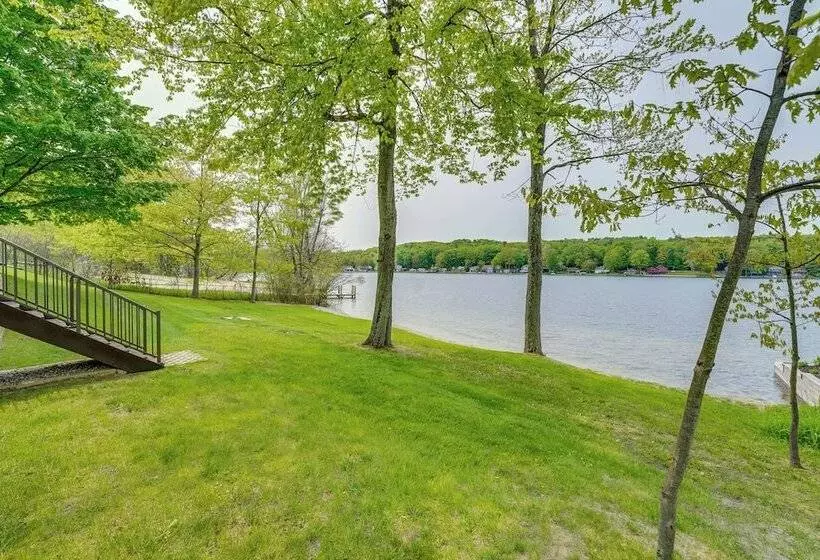Family Home On Crystal Lake W/ Private Beach!