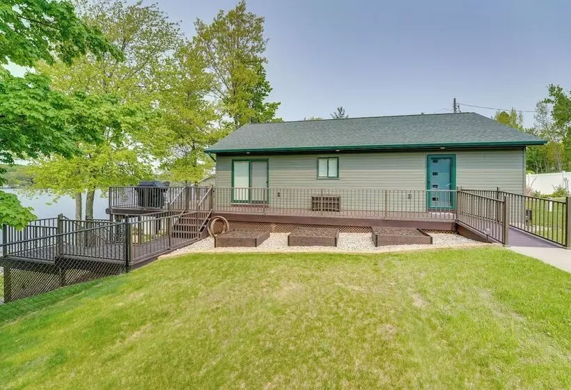 Family Home On Crystal Lake W/ Private Beach!