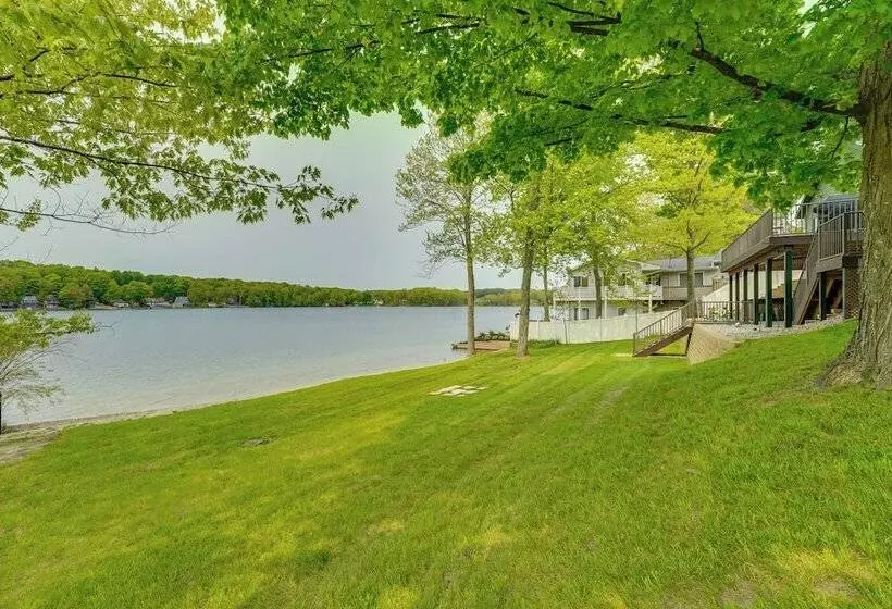 Family Home On Crystal Lake W/ Private Beach!