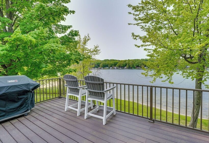Family Home On Crystal Lake W/ Private Beach!
