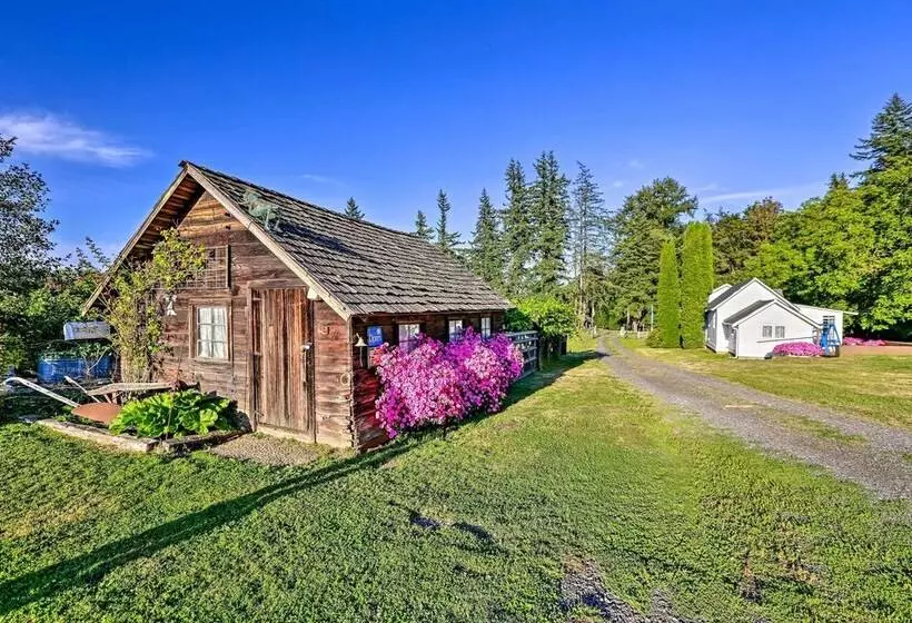 Ferndale Cottage On Private 20 Acre Farm!