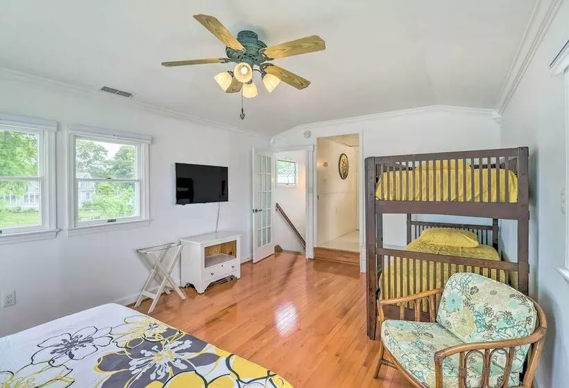 Grasonville Home W/ Private Pool On The Water