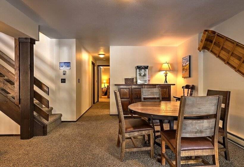 Keystone Home On Snake River W/ Hot Tub + Views!