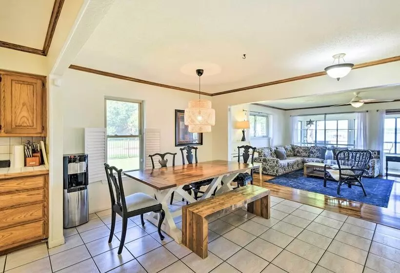 Private Beach & Dock: Home On Eagle Mountain Lake