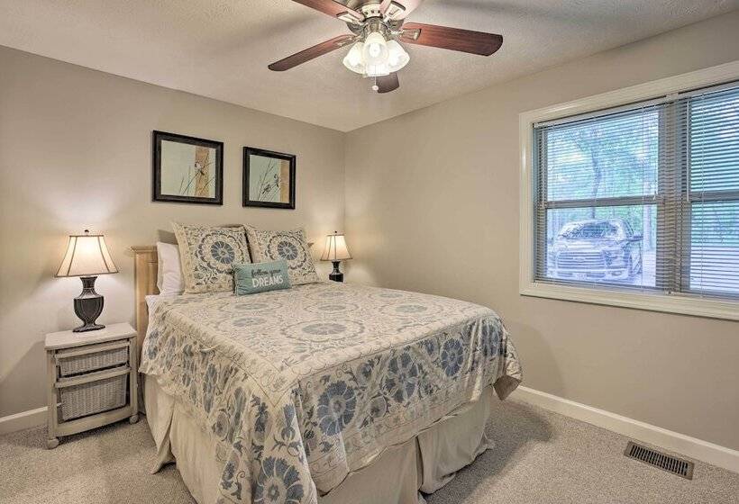 Lakefront Jacksons Gap Home W/ Deck, Dock & Views