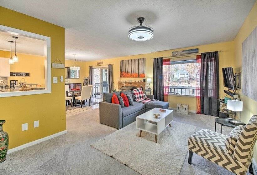 Sauna & Game Room: Lake House In Locust Grove!