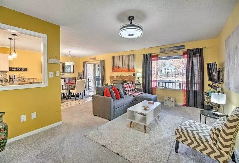 Sauna & Game Room: Lake House In Locust Grove!