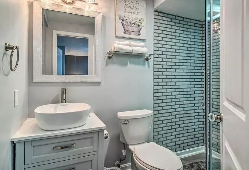 Sauna & Game Room: Lake House In Locust Grove!