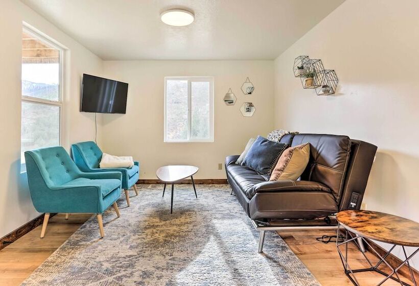 Lowman Outdoor Retreat: Walk To Hot Springs!