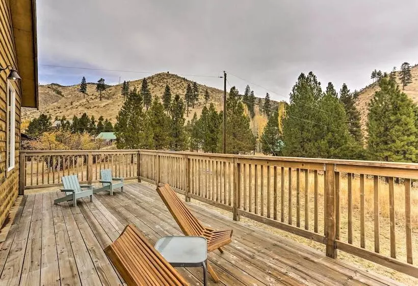 Lowman Outdoor Retreat: Walk To Hot Springs!