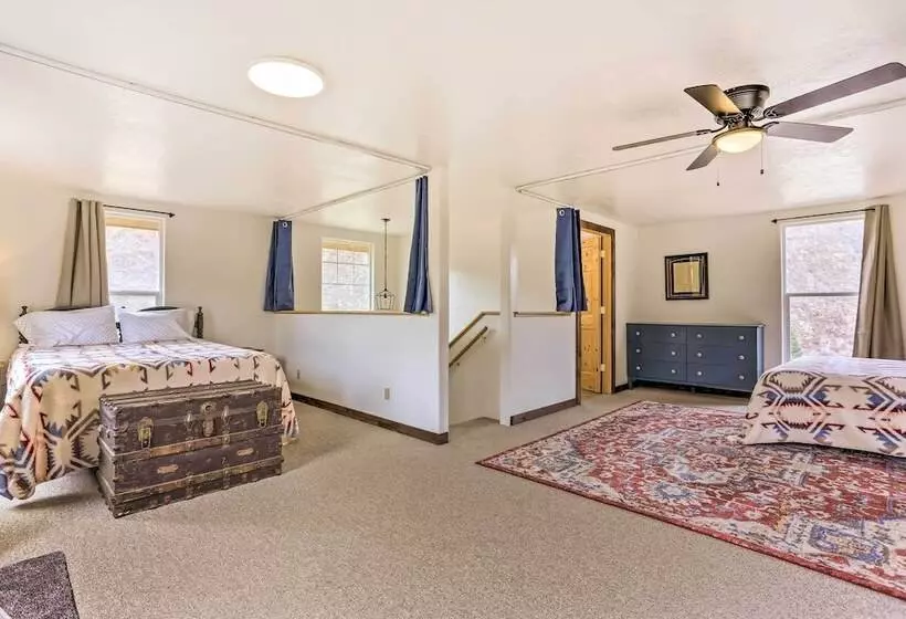 Lowman Outdoor Retreat: Walk To Hot Springs!