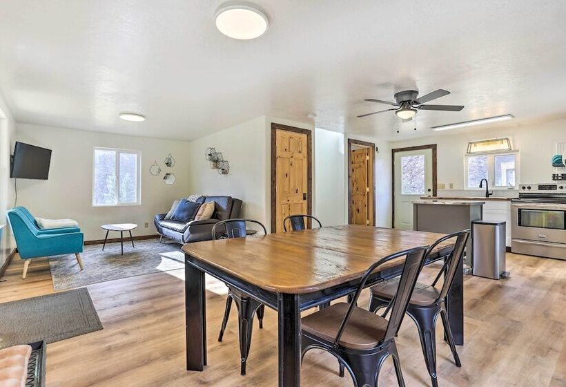 Lowman Outdoor Retreat: Walk To Hot Springs!