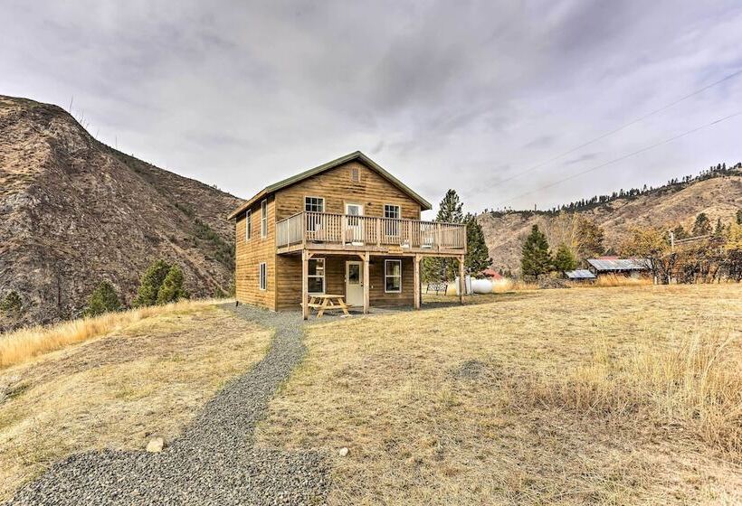 Lowman Outdoor Retreat: Walk To Hot Springs!