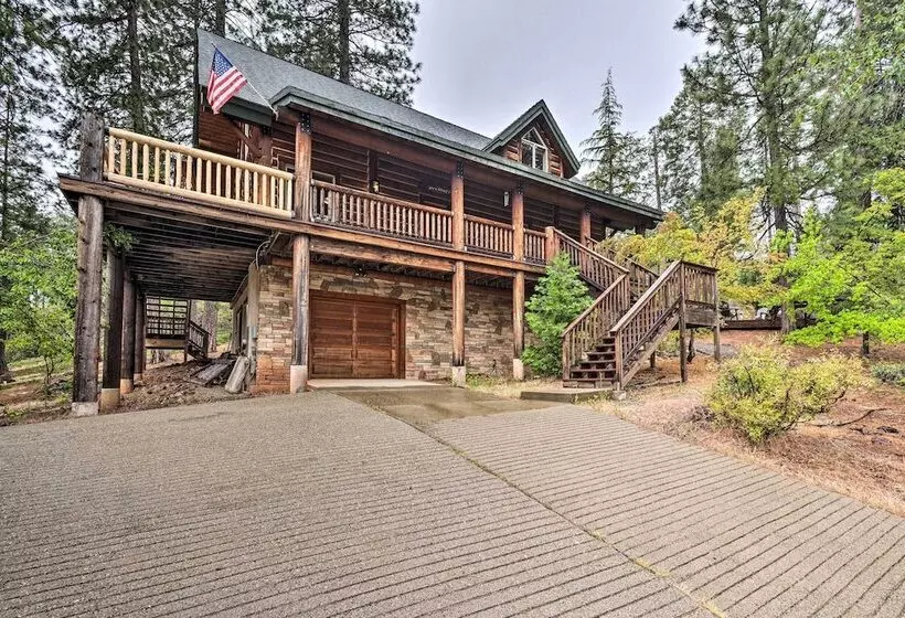 2 Mi To Dtwn: Arnold Cabin W/ Fire Pit & Deck!