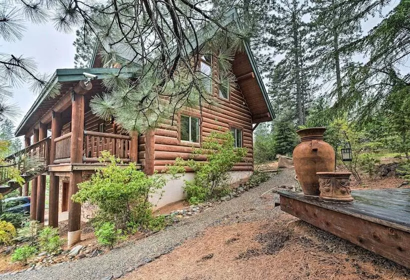 2 Mi To Dtwn: Arnold Cabin W/ Fire Pit & Deck!