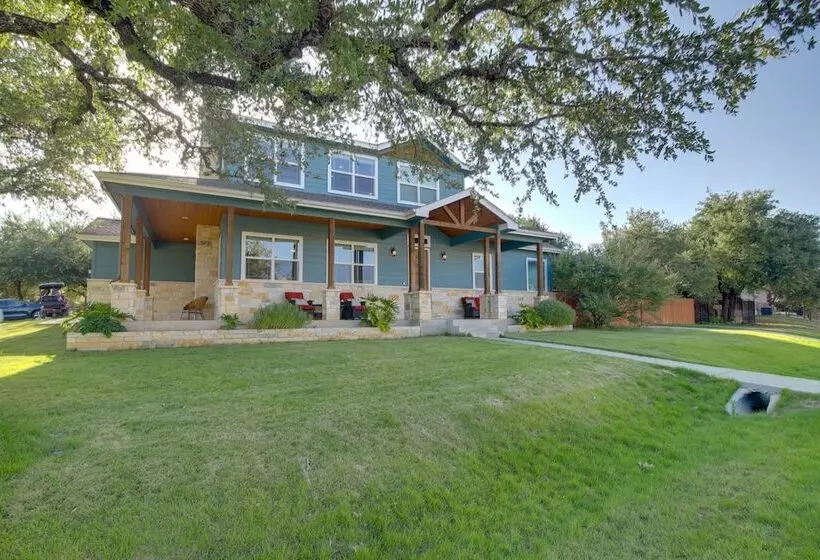 Modern Lago Vista Home W/ Pool & Lake Access!