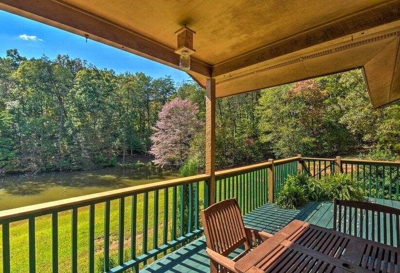 Murphy Cabin W/ Deck, Grill & Private Pond!