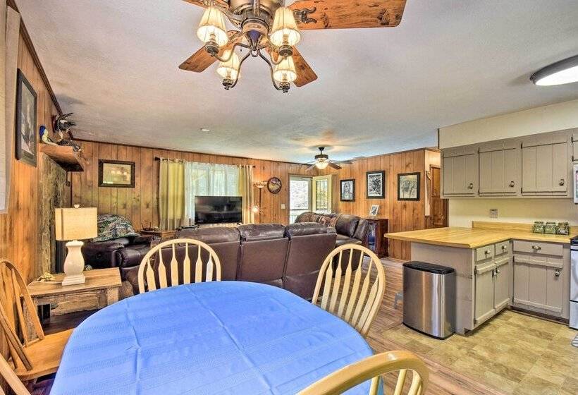 Murphy Cabin W/ Deck, Grill & Private Pond!