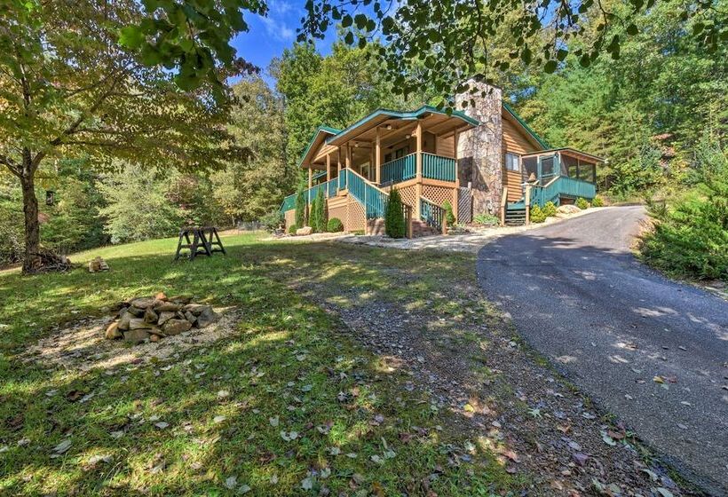 Murphy Cabin W/ Deck, Grill & Private Pond!