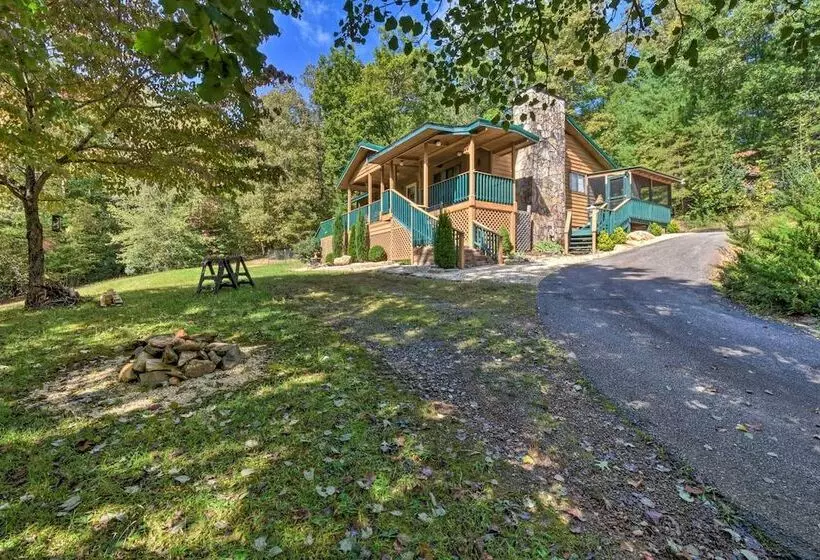 Murphy Cabin W/ Deck, Grill & Private Pond!