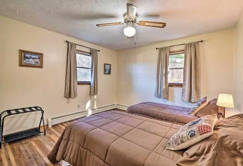 Peaceful Horseheads Hideaway W/ Deck & Yard!