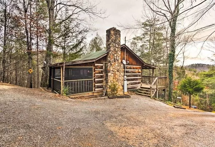 Pigeon Forge Cabin W/ Private Hot Tub!
