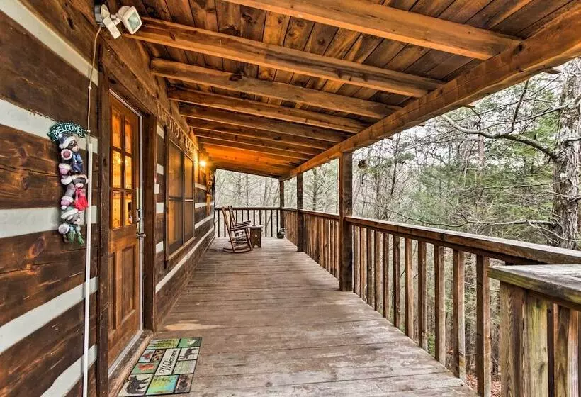 Pigeon Forge Cabin W/ Private Hot Tub!