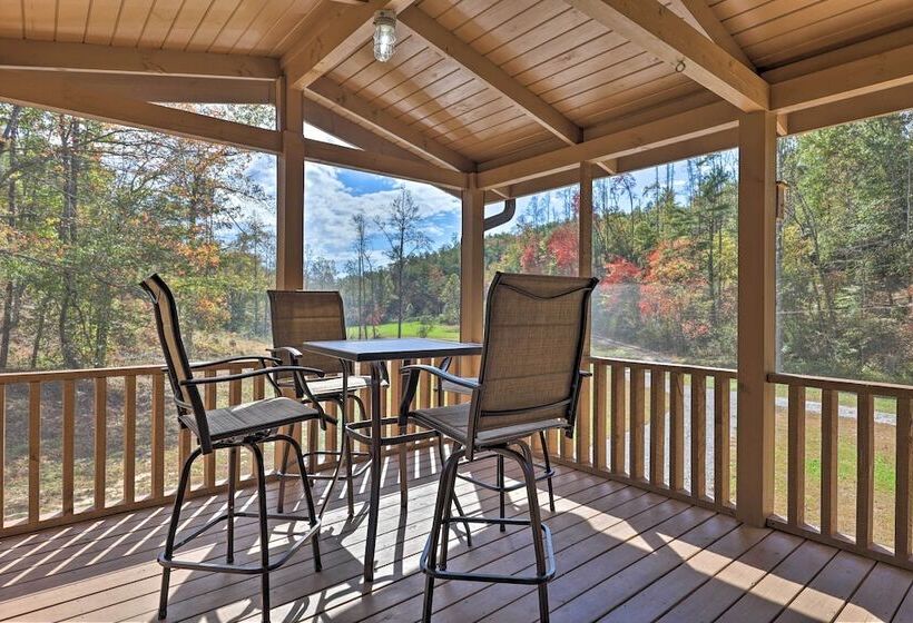 Remote Mountain Escape W/ Hot Tub & 122 Acres!