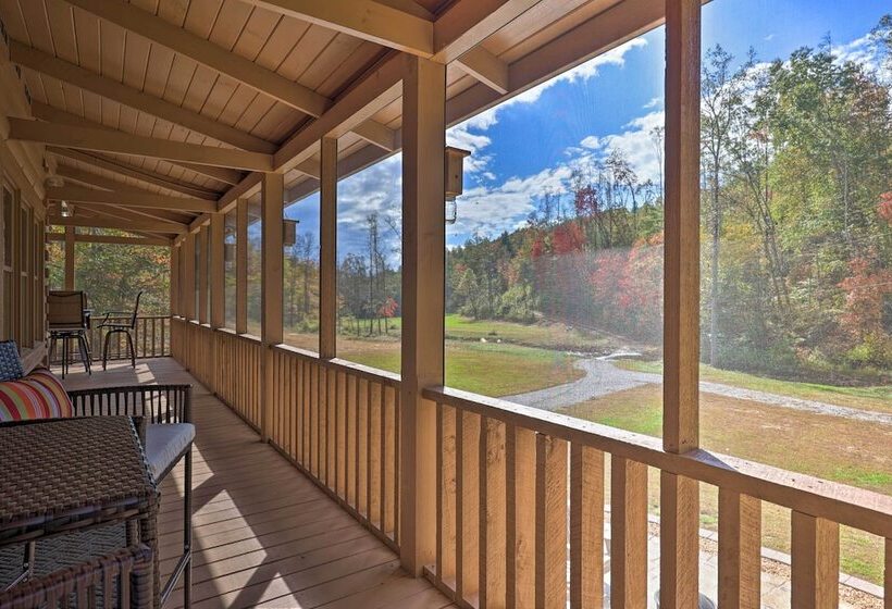 Remote Mountain Escape W/ Hot Tub & 122 Acres!