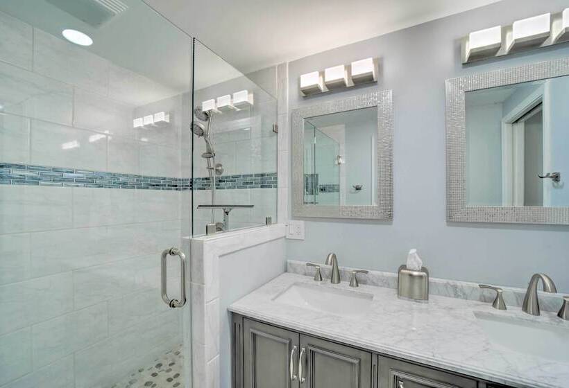 Remote Smoky Mtn Escape W/ Views & Trail Access!