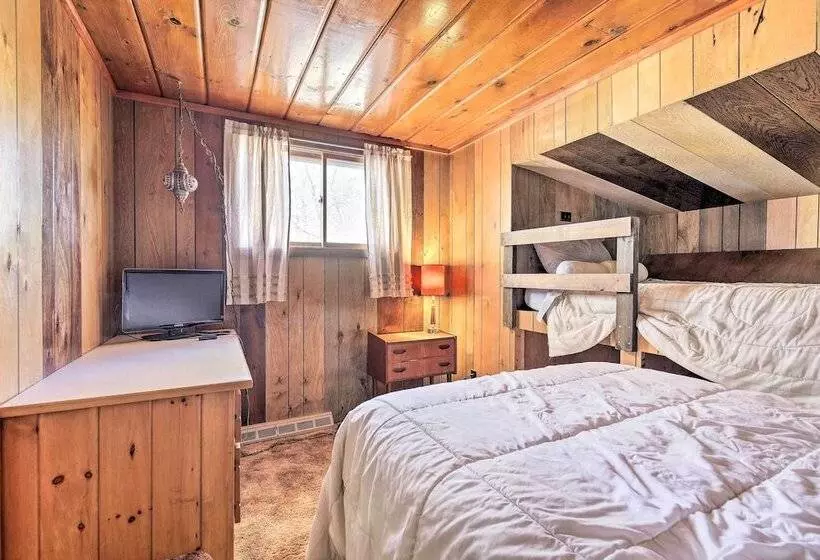 Retro Rhinelander Lake Retreat W/ Fire Pit!