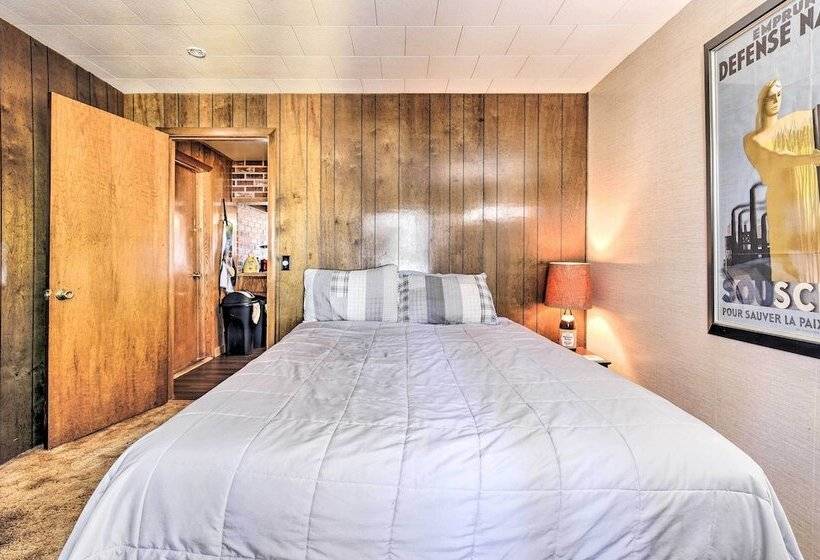 Retro Rhinelander Lake Retreat W/ Fire Pit!