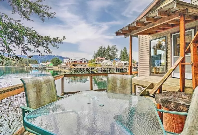 Serene Seldovia Cabin W/ Deck, Grill & Views!