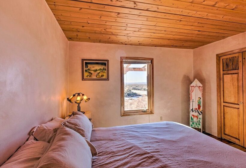 Southwest Home W/ 360 Degree Mtn View, Ski Nearby!