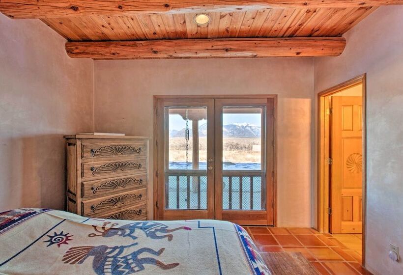 Southwest Home W/ 360 Degree Mtn View, Ski Nearby!