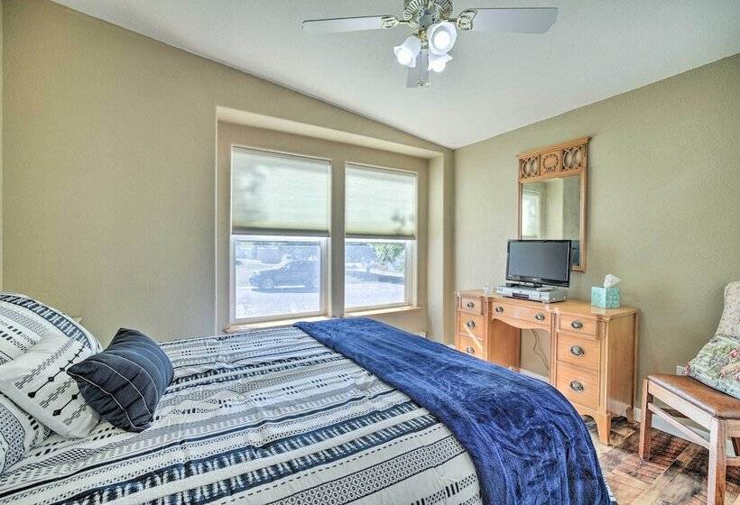 Spacious Glendo House 1 Mi To State Park!