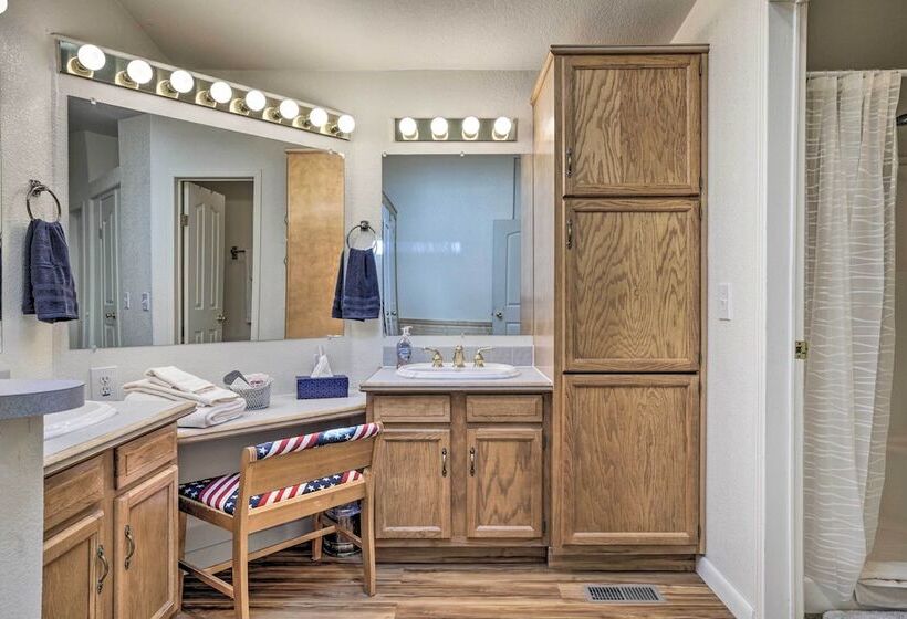 Spacious Glendo House 1 Mi To State Park!