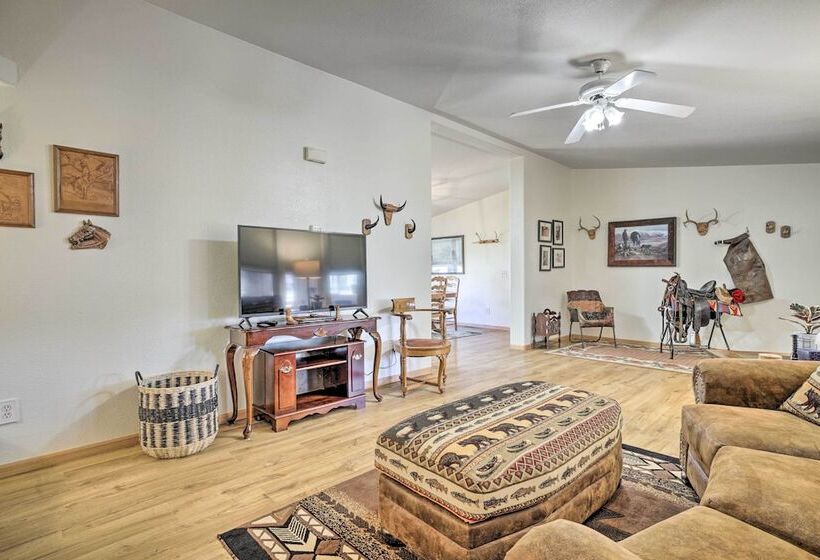 Spacious Glendo House 1 Mi To State Park!