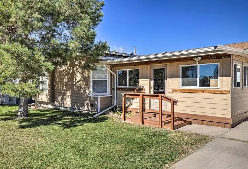 Spacious Glendo House   1 Mi To State Park!