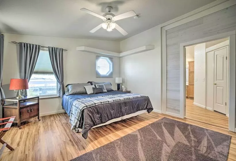 Spacious Glendo House   1 Mi To State Park!