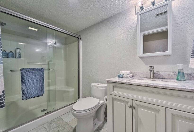 Spacious Hilltop Cabin W/ Deck & Scenic Views!